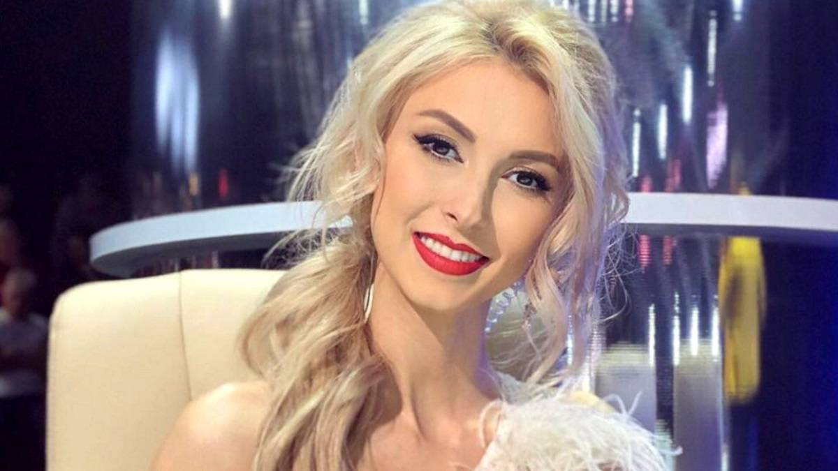 Andreea Bălan fură ochii bărbaţilor. În ce ipostaze s-a fotografiat frumoasa blondină