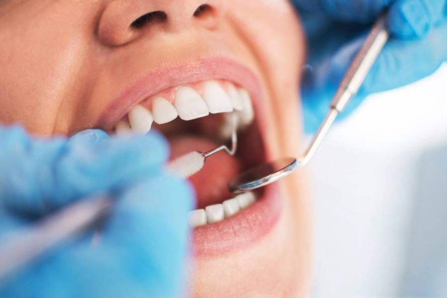 13 lucruri pe care dentiștii nu le pun niciodată în gură și sfătuiesc ca nici voi să nu o mai faceți