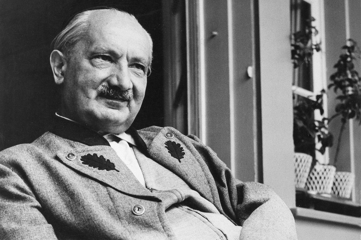 Martin Heidegger și umanitatea care se află permanent în metafizică