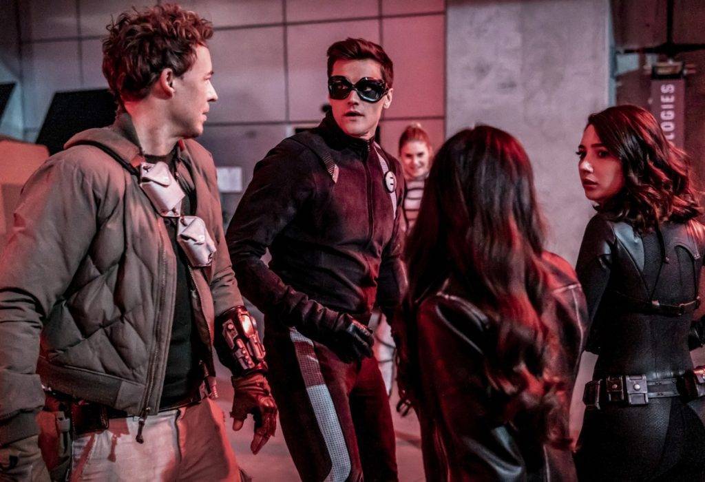 „The Flash” va „lăsa ușa deschisă” pentru Omul alungit în viitor, spune Eric Wallace