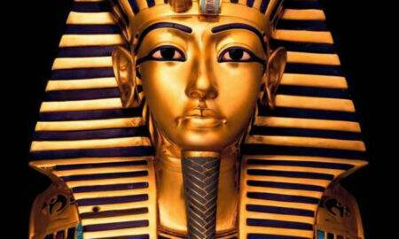 Tutankhamun – regele faraon mort la doar 19 ani