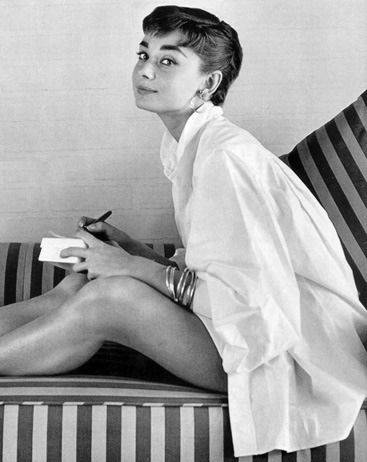 Lecții de stil pe care ar trebui să le învățăm de la Audrey Hepburn