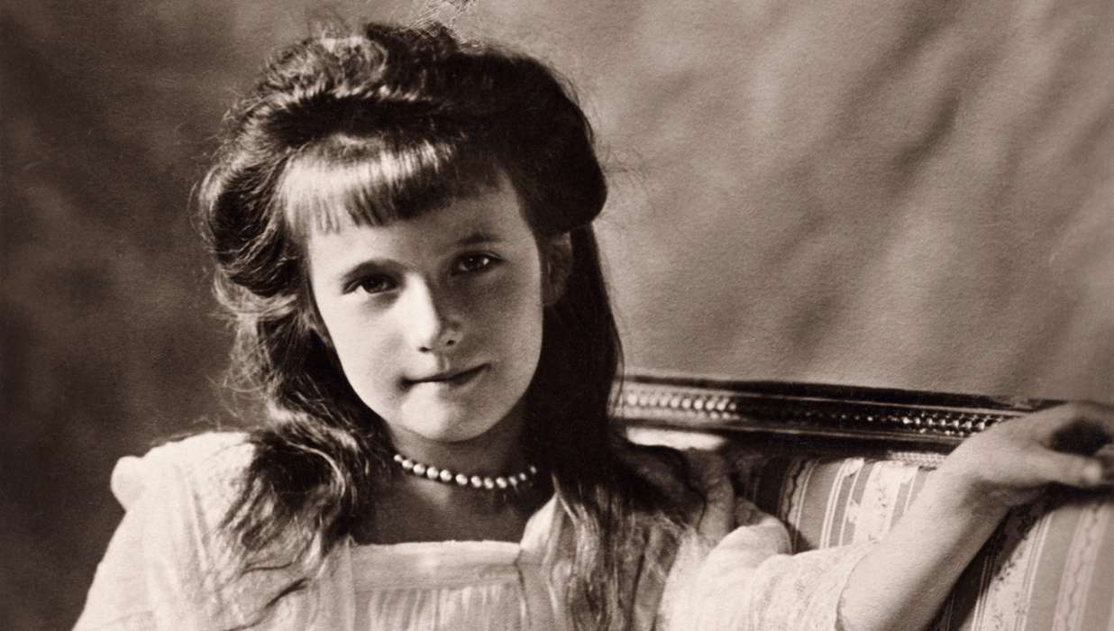 Anastasia Romanov. Ducesa de origine rusă între mit și realitate