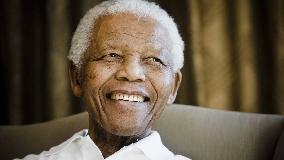 Nelson Mandela. Omul care a luptat timp de 67 de ani pentru pace