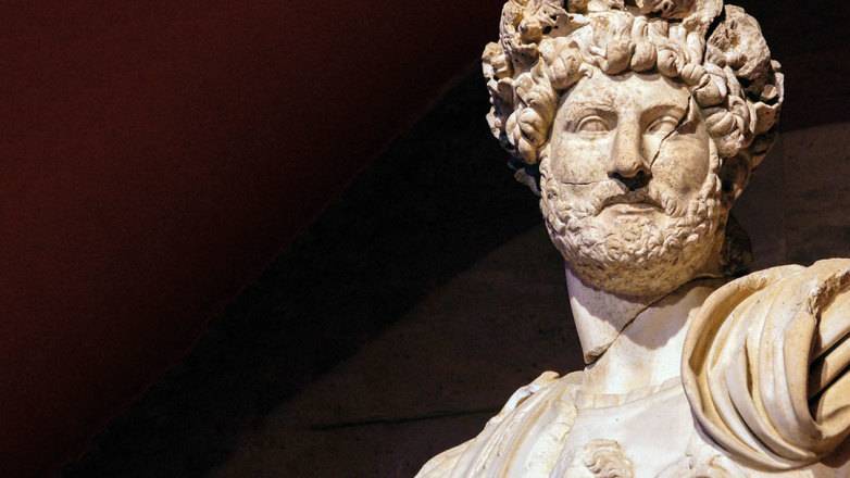 Înțelegerea împăratului Hadrian și extinderea sa culturală
