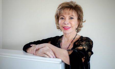 Isabel Allende, Ce vrem noi, femeile – Lansare de carte cu Mihaela Miroiu, Andreea Esca și Denisa Comănescu
