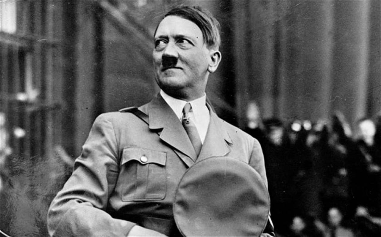Vrăjitoarele din Marea Britanie au aruncat un blestem asupra lui Hitler