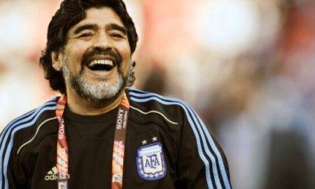 Diego Maradona a murit la 60 de ani. Argentina este în doliu