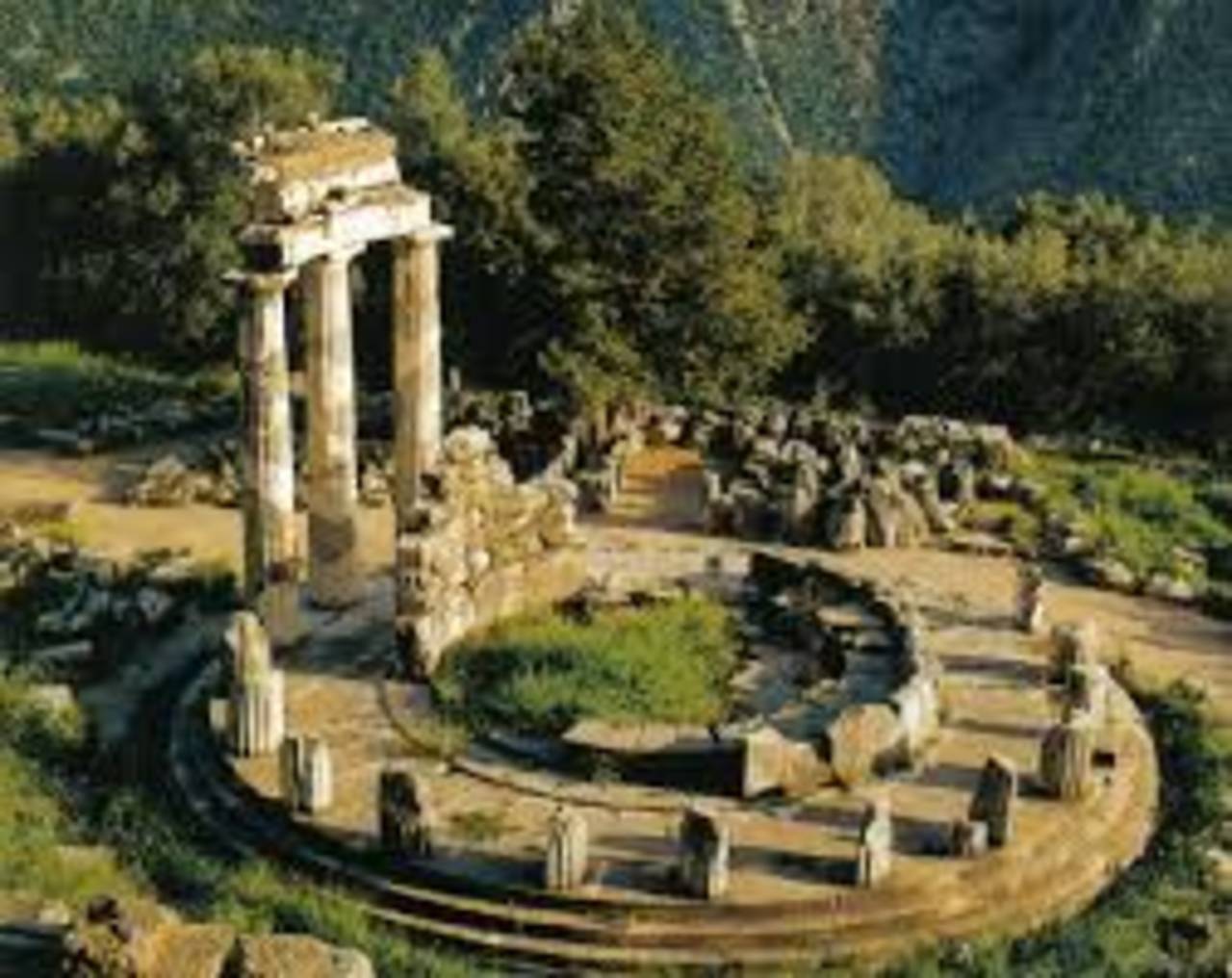 Oracolul de la Delphi – Oaza înțelepciunii Greciei Antice