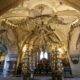 Osuarul din Sedlec, lăcaș de cult unic la nivel mondial! Biserica decorată cu zeci de mii de schelete umane