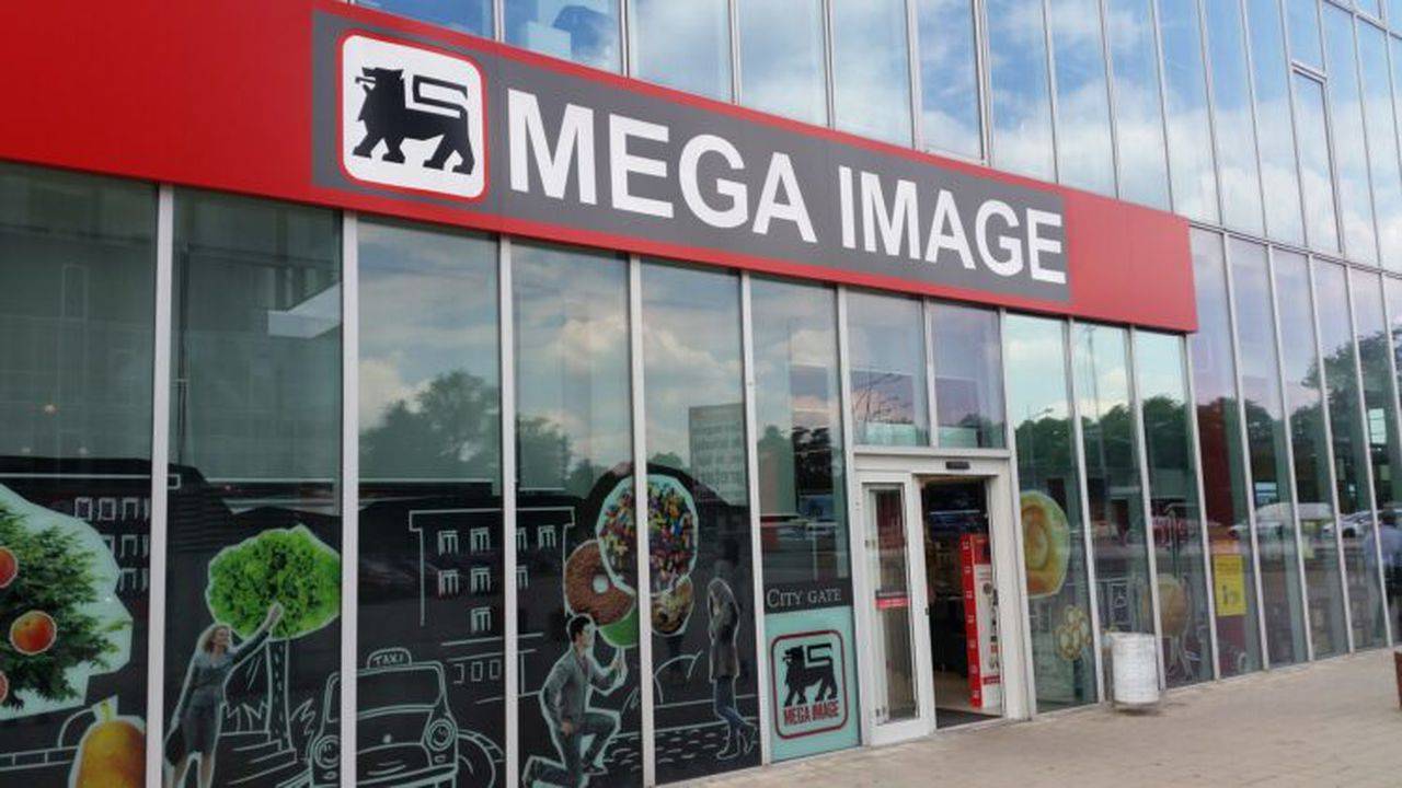 Mega Image a primit amendă pentru „vizita” celor doi șobolani! Activitatea supermaketului este suspendată
