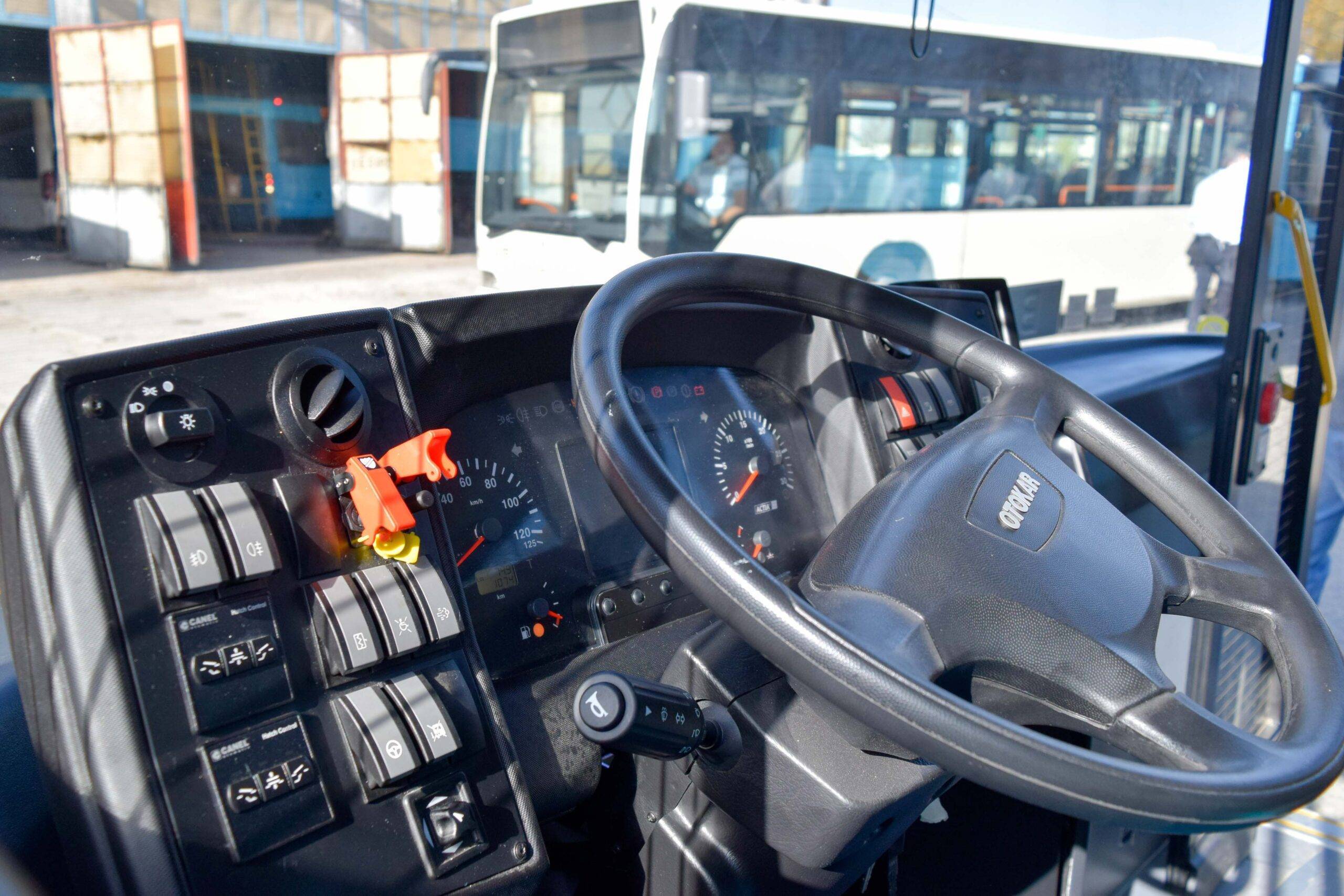 Caz șocant la Iași! Un șofer de autobuz beat a băgat o adolescentă în comă