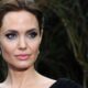 Angelia Jolie a fost surprinsă în compania unui bărbat celebru. Să fie actrița implicată într-o nouă relație?