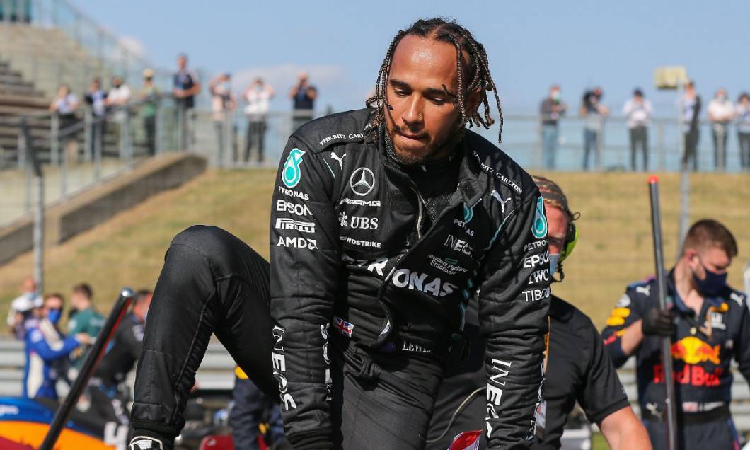 Val de comentarii rasiste adresate lui Hamilton, după victoria obținută și scoaterea din cursa a lui Verstappen