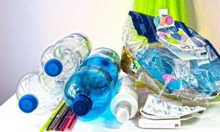 Ecologiștii și producătorii, val critici la adresa regulilor impuse de Uniune în privința plasticului!
