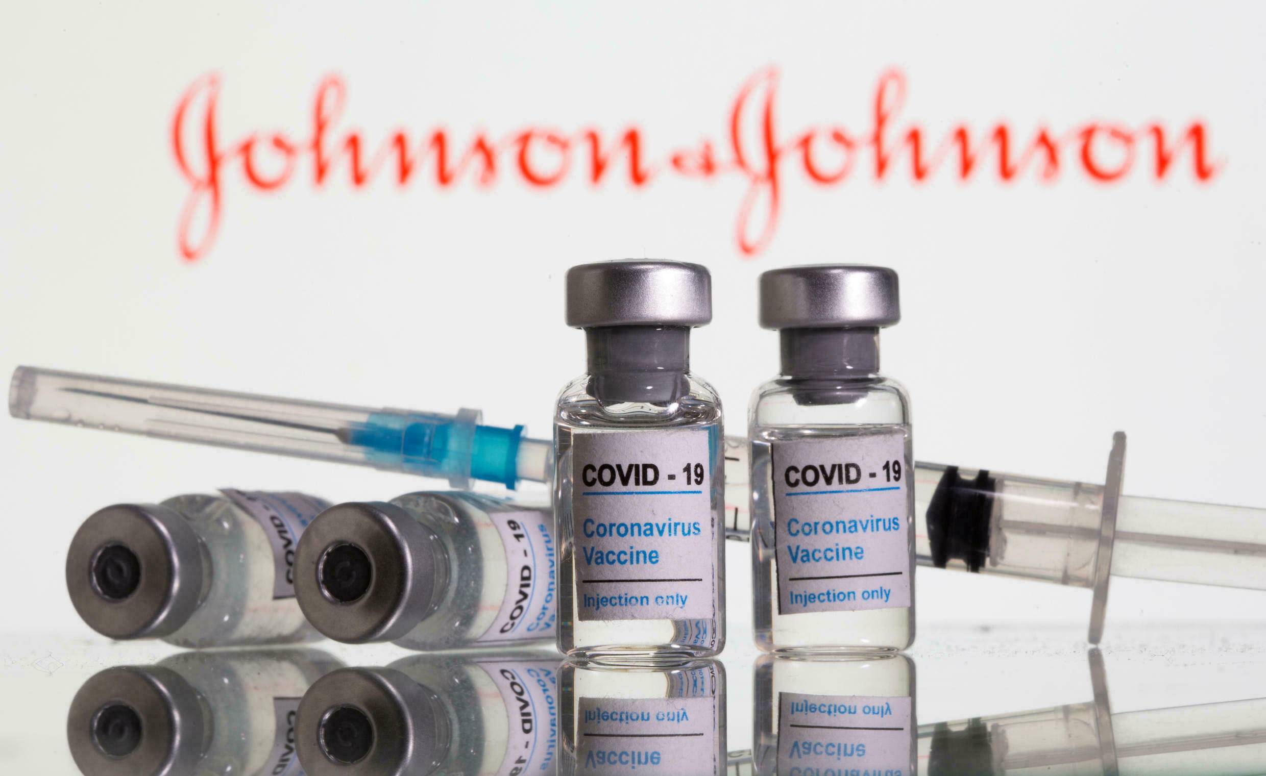 Românii vaccinați cu Johnson&Johnson ar putea primi și doza de rapel