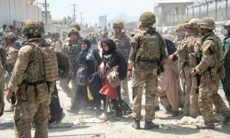 Se confirmă moartea mai multor militari în explozia de la Kabul