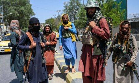Facebook, Whatsapp și Youtube interzic conturile talibanilor