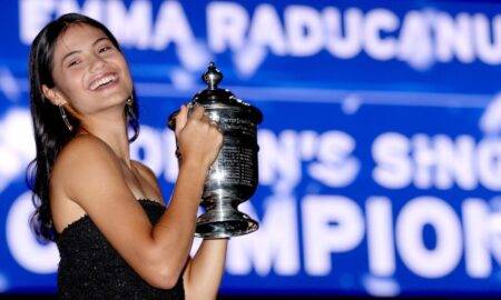 Emma Răducanu, de la US Open, direct pe covorul roșu de la Met Gala. Ce ținută a avut tânăra care a făcut istorie
