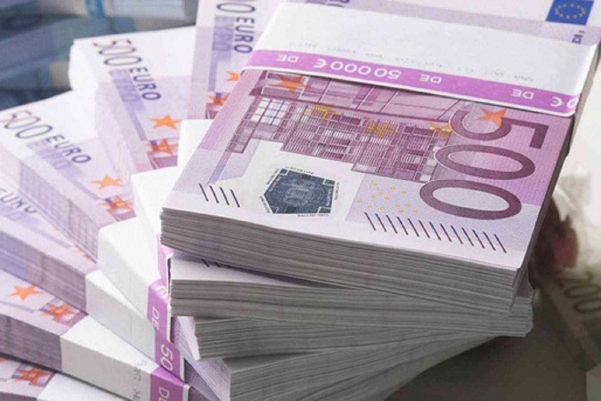 Bancnota de 500 de euro ar putea fi interzisă în mai multe țări