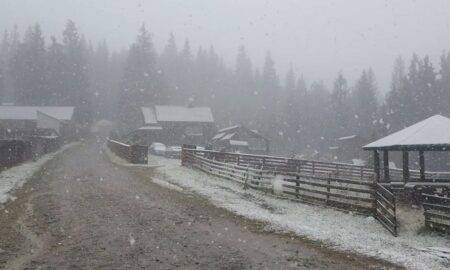 După Transfăgărășan, prima zăpadă s-a așternut astăzi și în Maramureș
