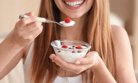 Dieta cu iaurt, accesibilă și foarte eficientă. Slăbește în doar 7 zile de regim