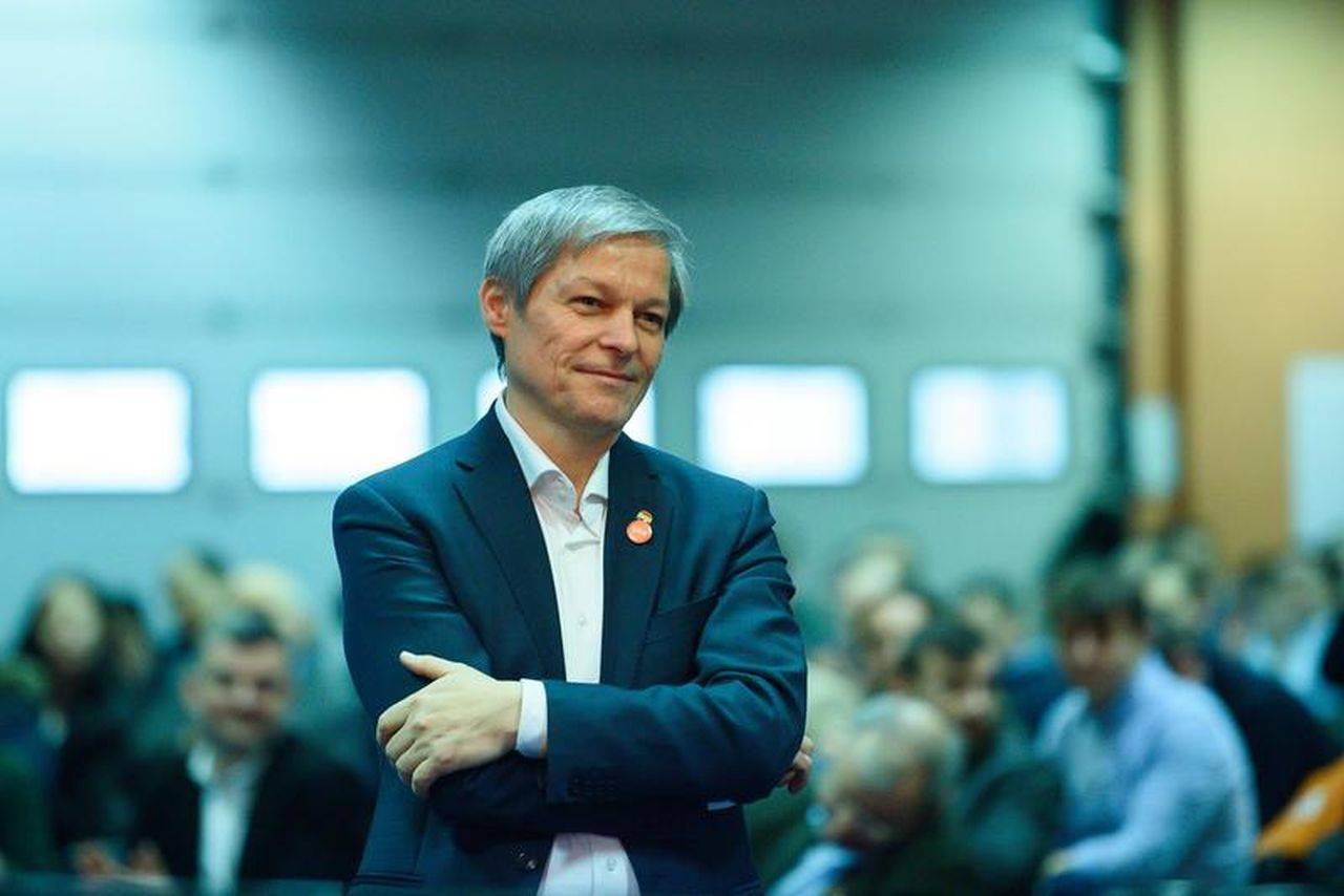 Dacian Cioloș despre strategia de negociere: ,,Toate variantele sunt pe masă”. Ce spune despre susținerea lui Cîțu