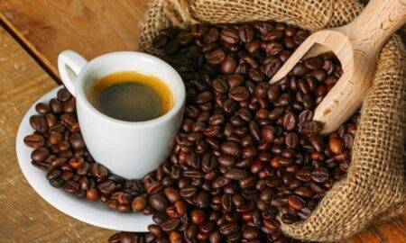 Cafeaua ar putea fi vândută la suprapreț. „Situaţia se transformă rapid într-o criză”
