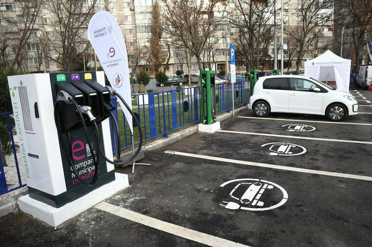 Ministrul Mediului anunță câte stații de încărcare pentru mașini electrice va avea România până în 2026