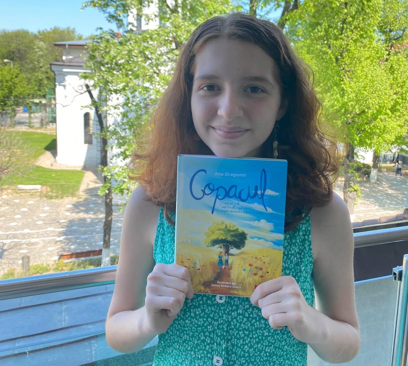 10 cărți de pus sub brad recomandate de Ana Dragomir, scriitoare la 14 ani