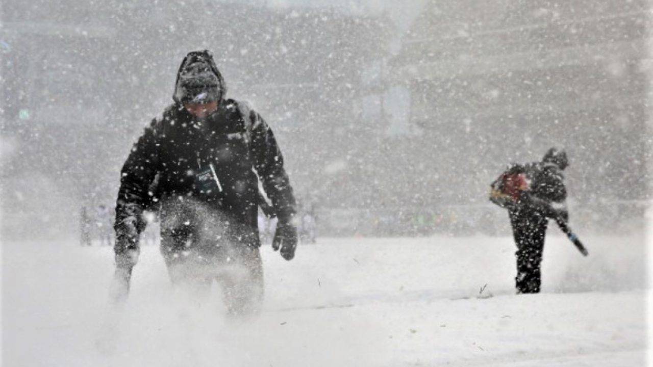 Alertă meteo. Începând cu ora 14:00, România va fi grav afectată de ninsori și vreme extrem de rece