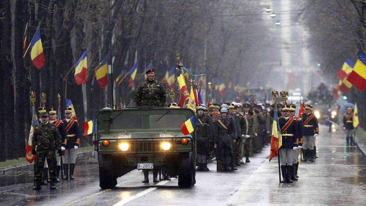 Programul zilei: Paradă Militară Națională la București și ceremonie militară la Alba Iulia. La mulți ani, România!