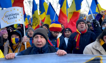 La 32 de ani de la Revoluție, românii au ieșit pe străzile Bucureștiului. Un nou protest de amploare are loc în Capitală