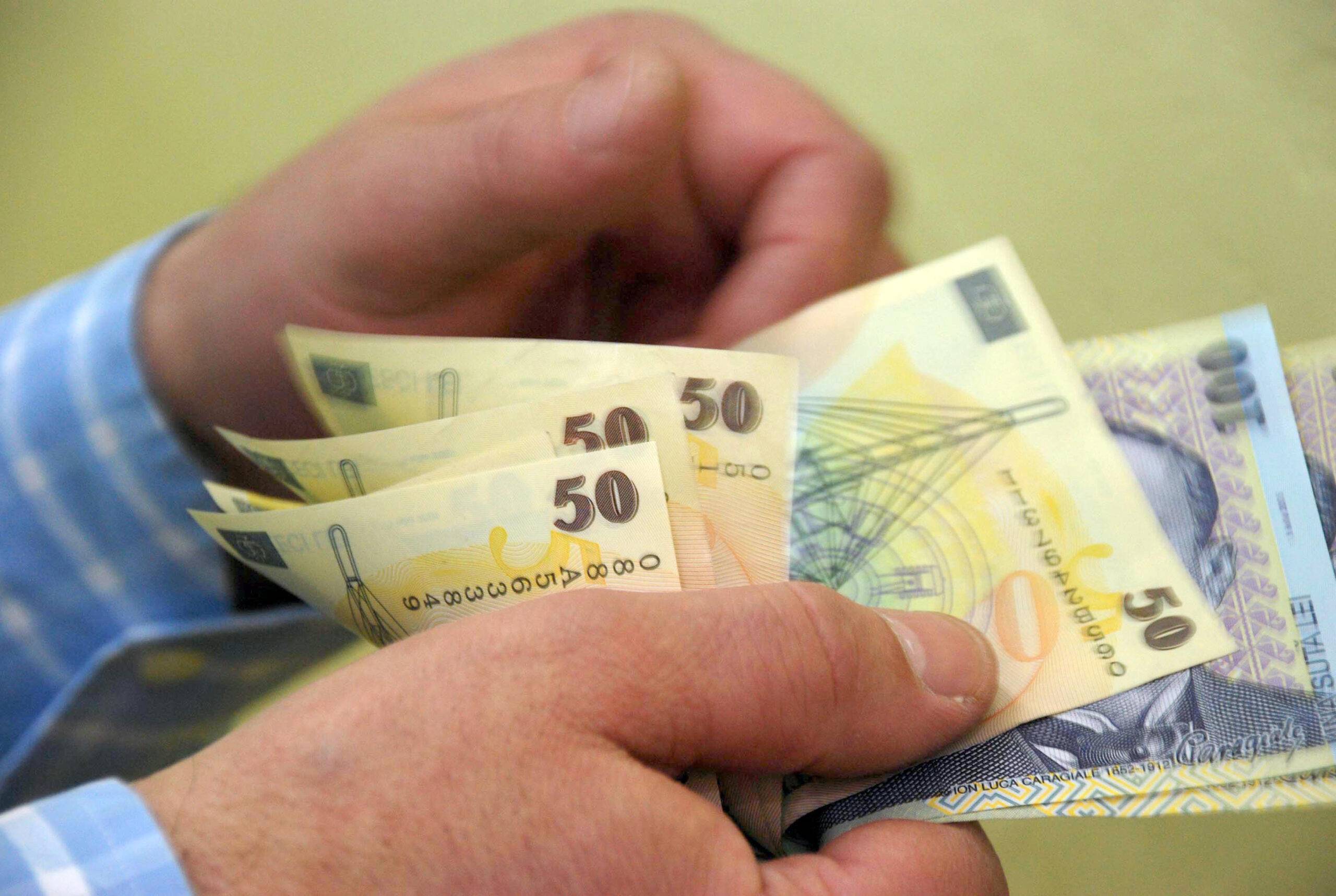Schimbare majoră pentru români. Salariile și sporurile din sectorul bugetar nu vor crește