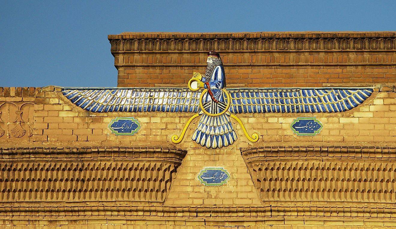 Zoroastrismul, o religie care s-a născut acum 4000 de ani