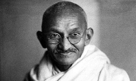 30 ianuarie 1948: Mahatma Gandhi este asasinat. Povestea adevăratului părinte al independenței Indiei