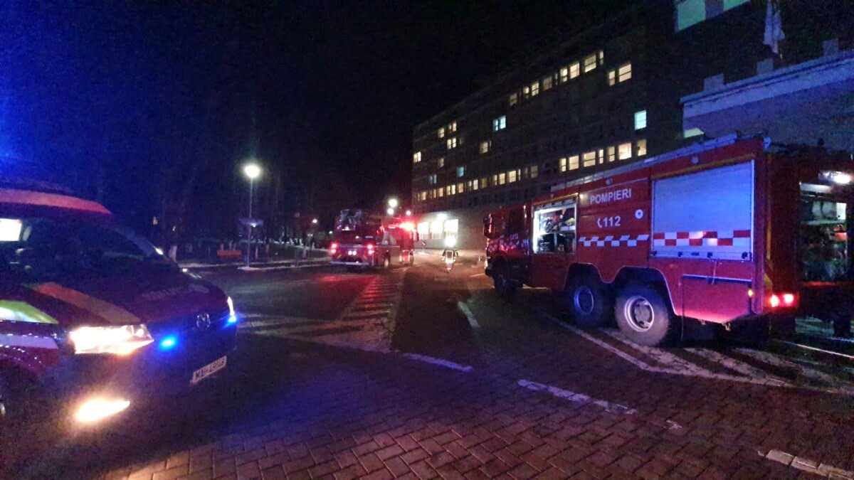 Incendiu periculos la Spitalul Județean Suceava. Sute de pacienți au fost evacuați în regim de urgență