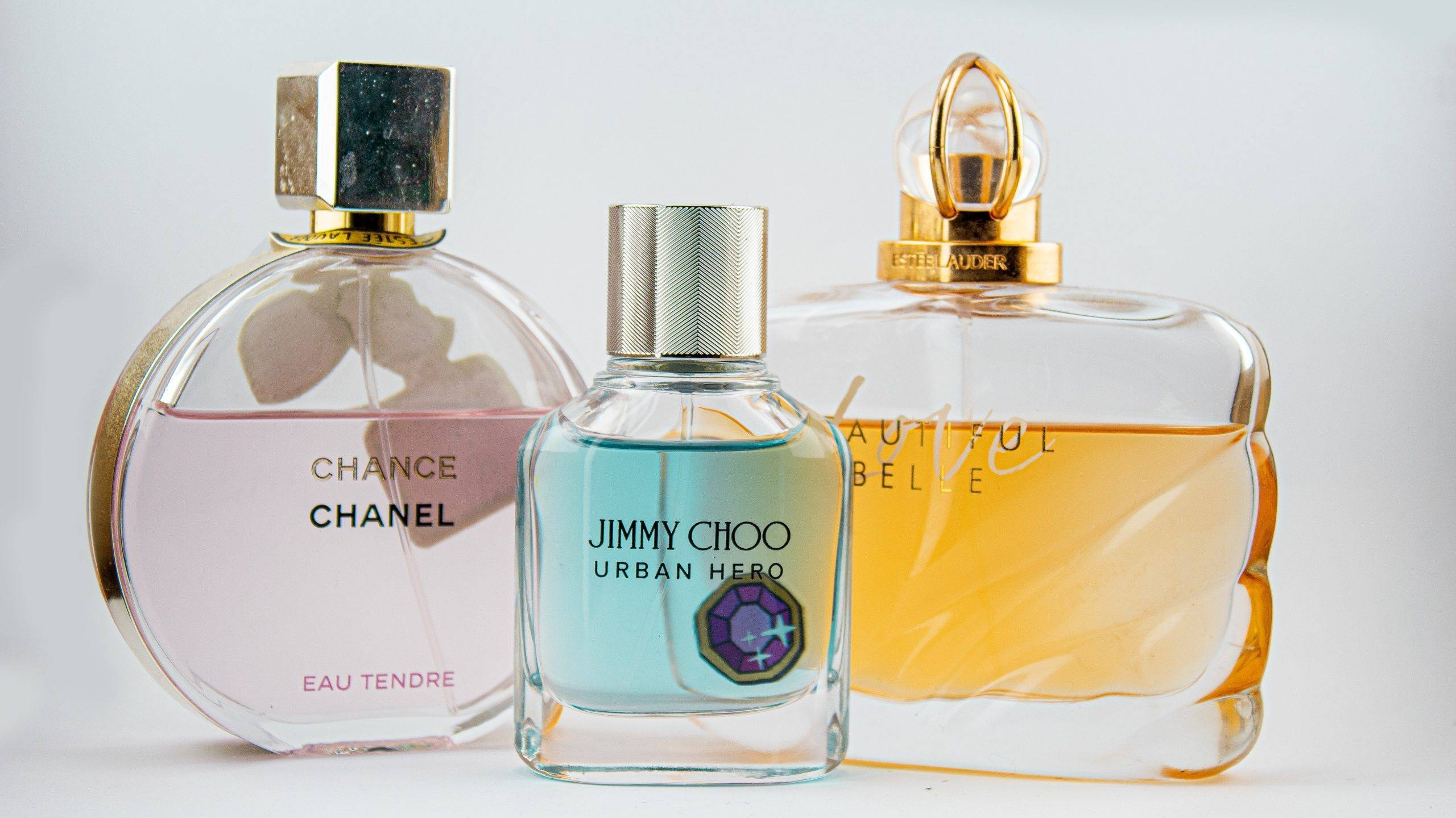 Avantajele pe care le puteți avea în momentul în care alegeți să purtați un parfum pe timp de zi