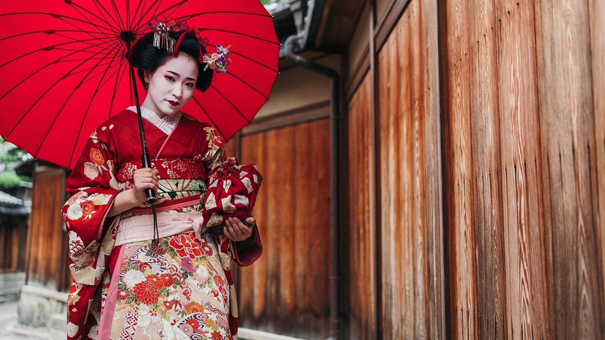 Kimonoul: istoria unei piese tradiționale japoneze