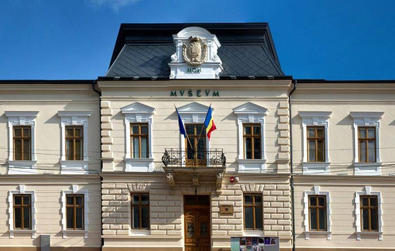 Muzeul Național al Bucovinei anunță debutul expoziției „Fragmente de suflet”