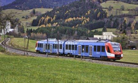 România va avea primele trenuri pe hidrogen. Ministerul Transporturilor anunță pe ce trasee vor circula acestea