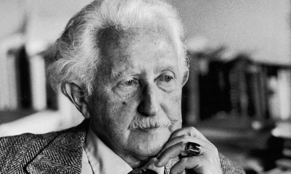 15 iunie 1902. Legendarul psiholog și psihanalist Erik Erikson vine pe