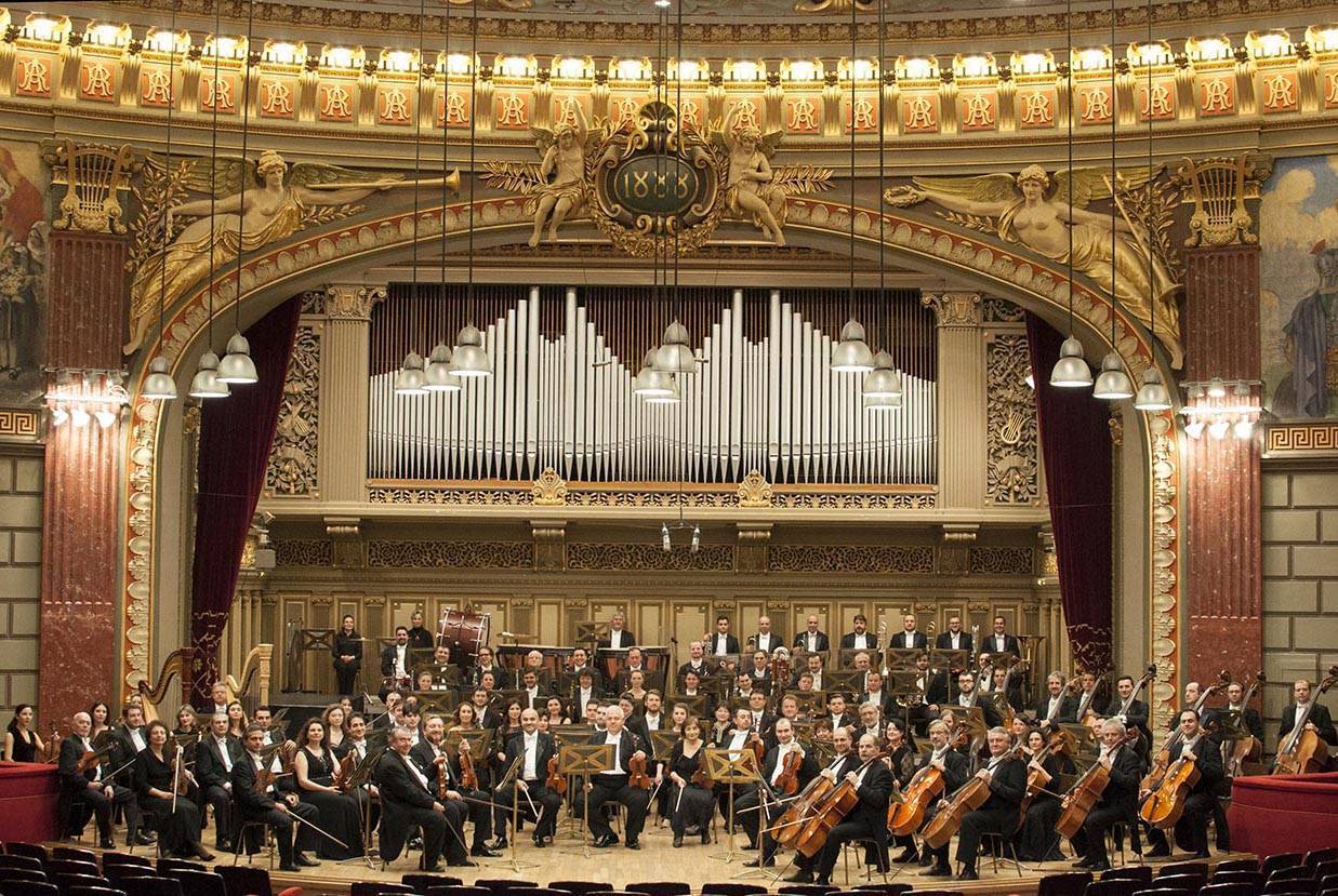 „Dimineţi cu Schubert”. Artiştii Filarmonicii „George Enescu” pregătesc un spectacol de mare amploare