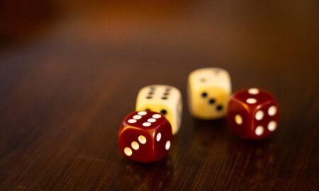 În căutarea norocului: Ghidul tău pentru alegerea jocului de cazino perfect