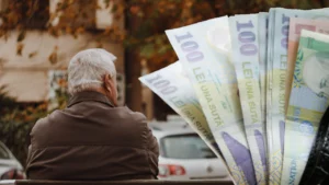 Pensionarii cu venituri mici pot primi indemnizații suplimentare. Ce condiții trebuie îndeplinite
