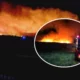 Arde România! Incendiu de proporții într-o zonă plină de vegetație, pompierii încearcă să limiteze daunele