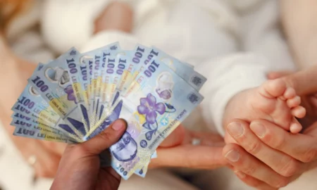 Creștere semnificativă a veniturilor pentru acești români! Sunt vizați părinții care lucrează part-time