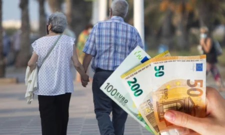 Românii din străinătate pot primi pensia din țară. Ghid complet pentru pensionarii în diaspora