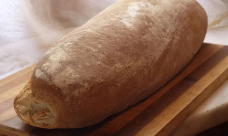 Cea mai veche pâine din lume se află în România! Descoperă cum a ajuns acestă bucătă de istorie într-un muzeu din Galaţi