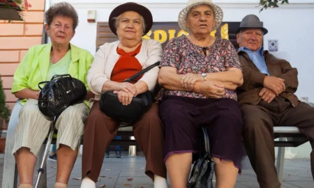 Pensia medie în România se apropie de 2.000 de Lei! Scăderea numărului de pensionari surprinde: ce ne pregătește viitorul